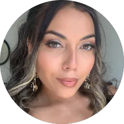 Client Gaby Medina Zarzavilla